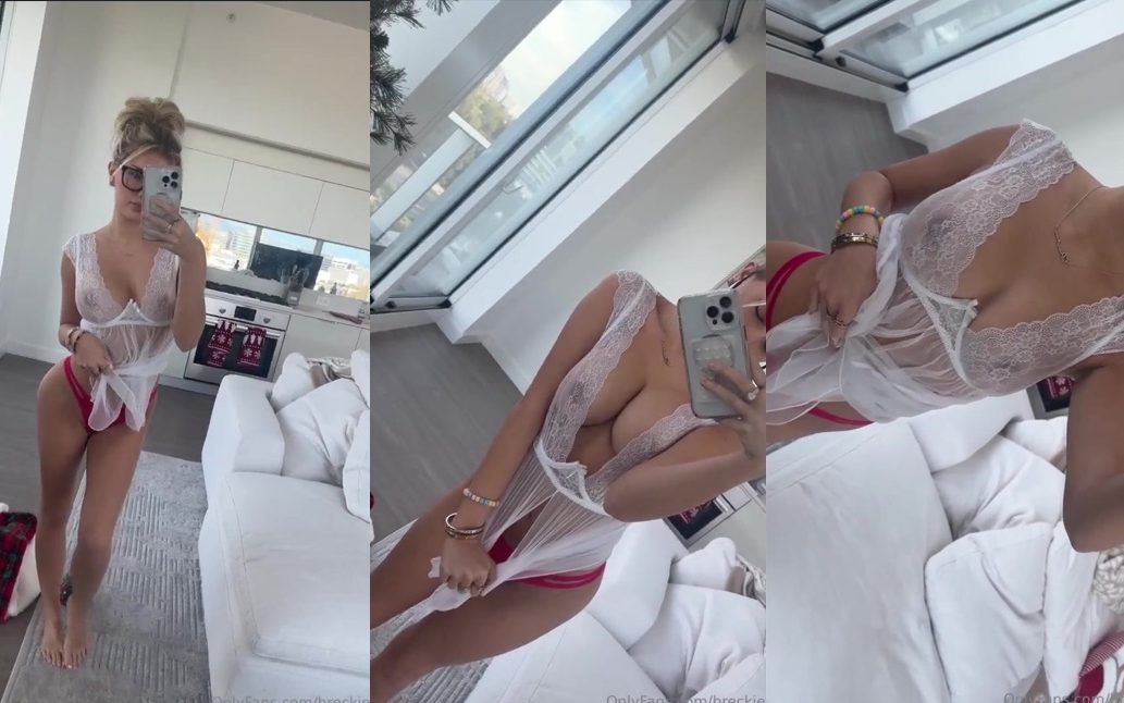 Breckie Hill  Lingerie Sexy Body