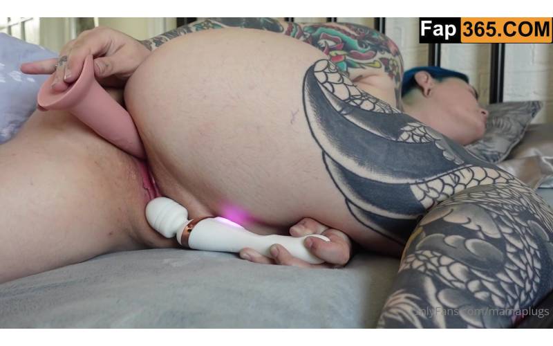 Mamaplugs Dildo Fuck and Vibrating Sexed Cunt Onlyfans Video